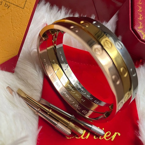 Cartier Love Bracelet With Screw Driver (with Normal Box)